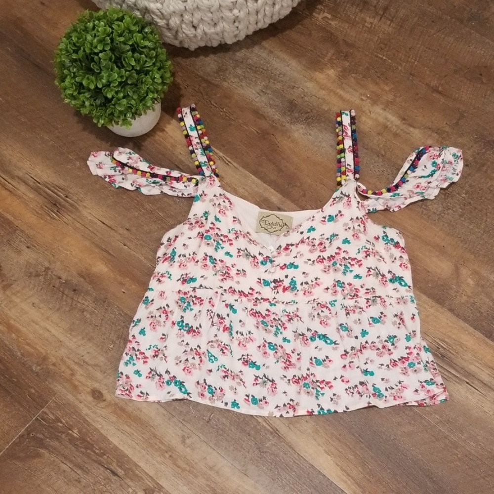 DeJaVu Cold Shoulder Top Size L